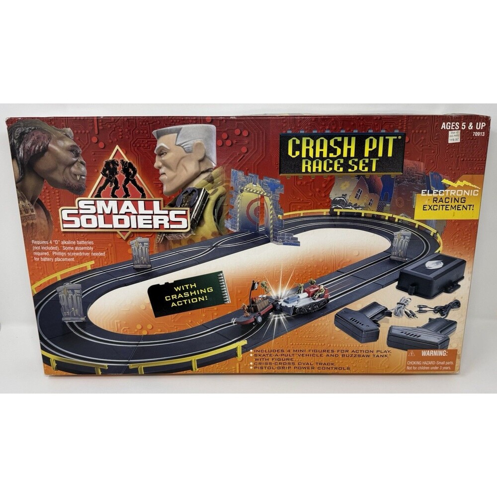 1998 Small Soldiers Crash Pit Race Set Electronic Racing Playset MPN 70913